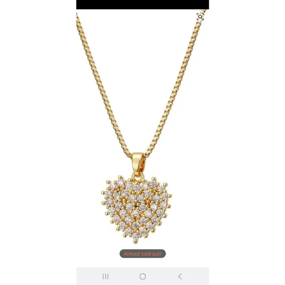 Women's Gold Heart Pendant Necklace - Picture 3 of 5